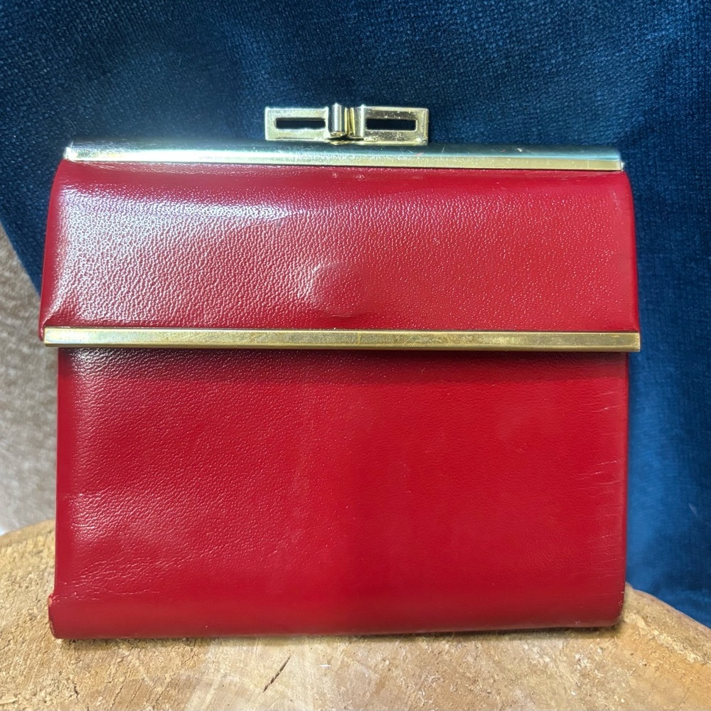Vintage Elegant “ Lady Boxton” Red Leather wallet.